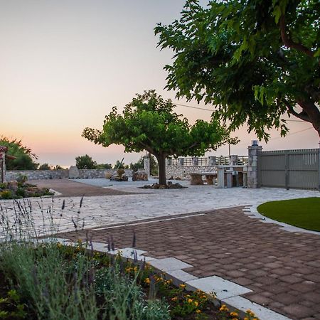 Terra Helios Suites & Studios Kyparissia Bagian luar foto