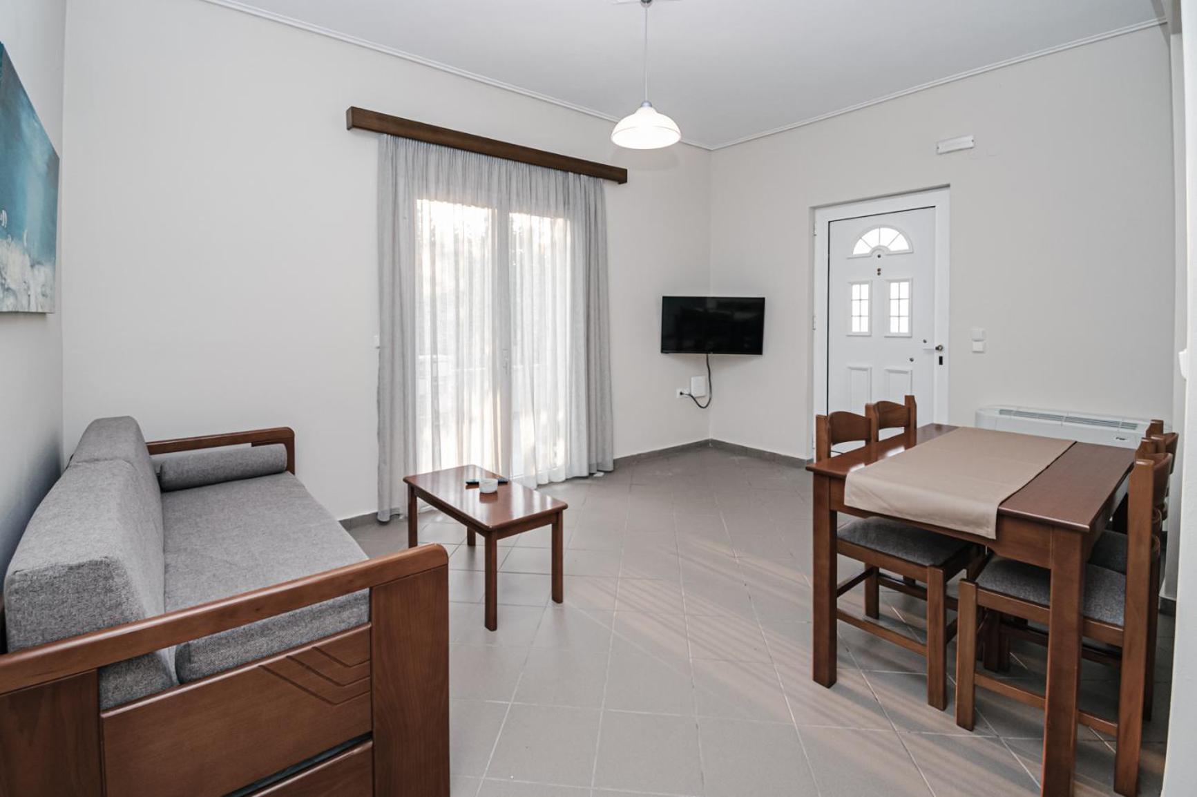 Terra Helios Suites & Studios Kyparissia Ruang foto