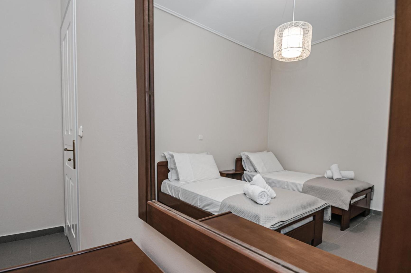 Terra Helios Suites & Studios Kyparissia Ruang foto