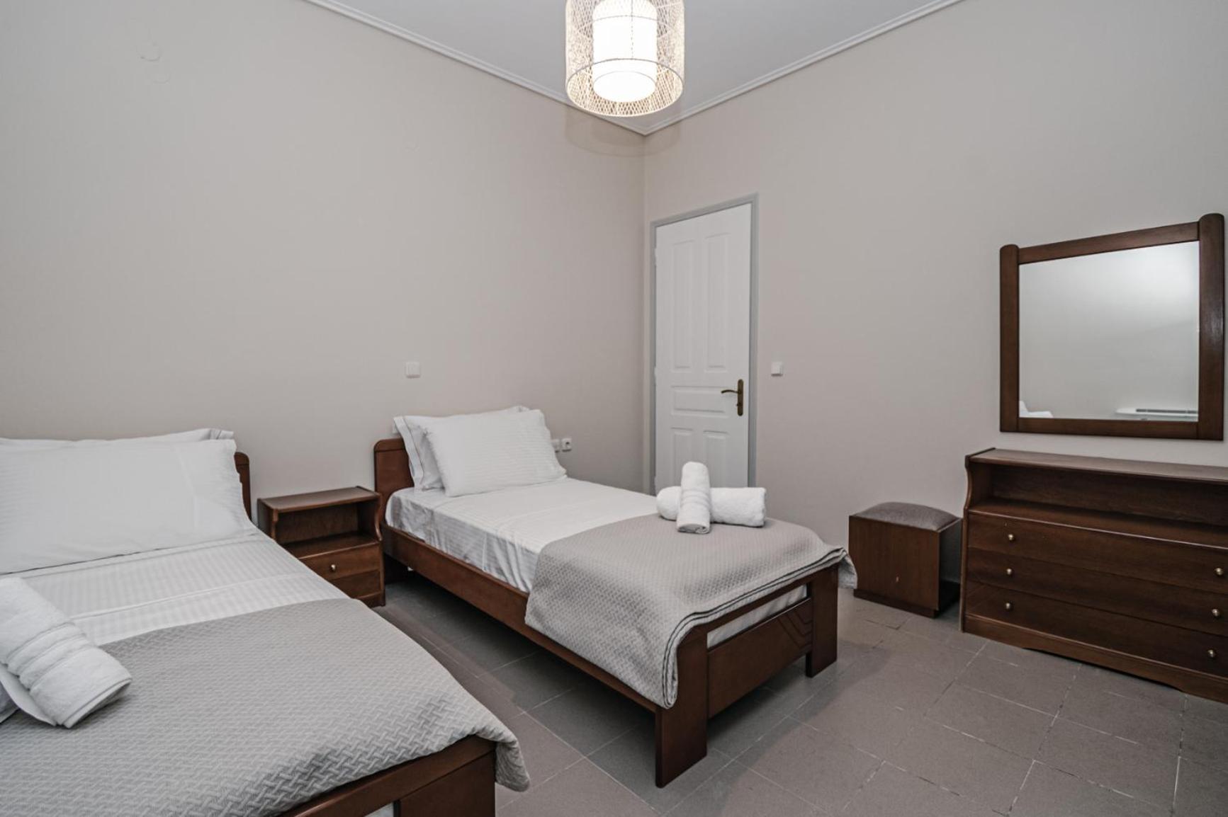Terra Helios Suites & Studios Kyparissia Ruang foto