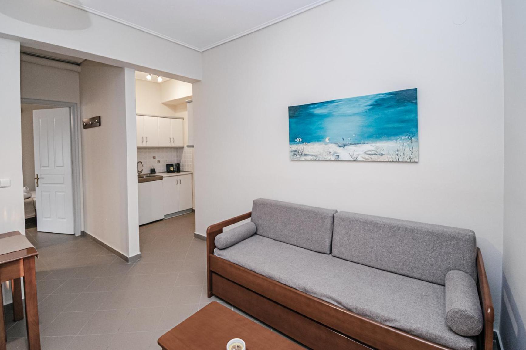 Terra Helios Suites & Studios Kyparissia Ruang foto