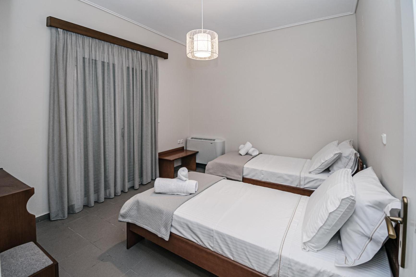 Terra Helios Suites & Studios Kyparissia Ruang foto
